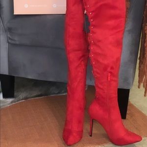 Miss lola over knee boots with lace up back 😍